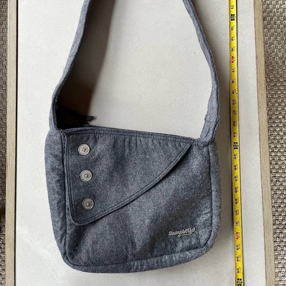 LIKE NEW Stampin’ Up Gray Felt Crossbody Messenger Bag